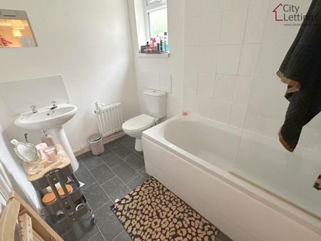 Studio to rent - Photo 4