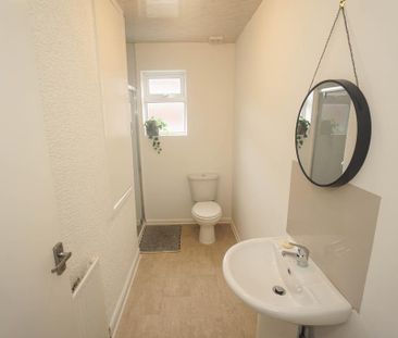 2 bedroom terraced house to rent - Photo 6