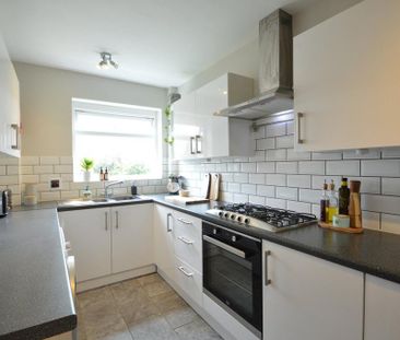 2 bedroom flat to rent - Photo 6