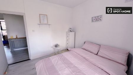 2-bedroom apartment for rent in County Dublin - Photo 2