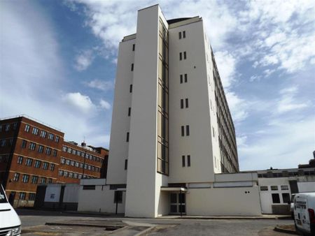 Studio to rent - Photo 4