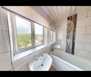 Room in a Shared House, Becketts Park Crescent, LS6 - Photo 6