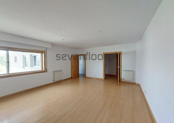 Apartamento T2+1 em Porto