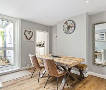 2 bedroom terraced house to rent - Photo 4