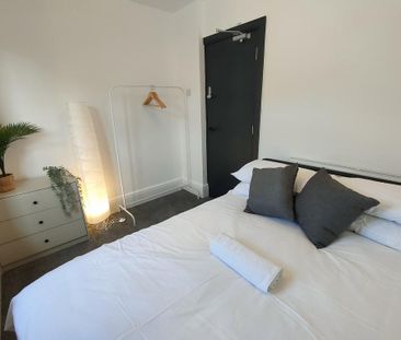 5 bedroom house of multiple occupation to rent - Photo 4