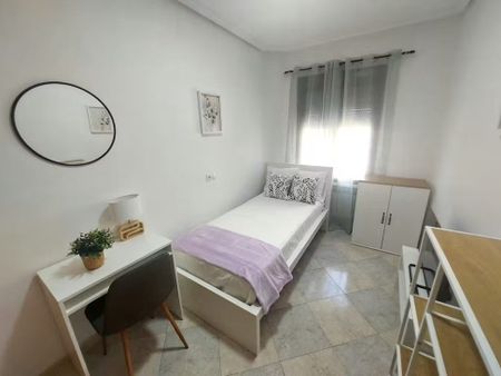 Calle Sanz Raso, Madrid, Community of Madrid 28038 - Foto 2