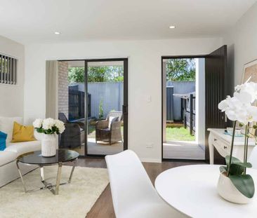 MANGERE BRIDGE, 3 BEDROOMS - Photo 5