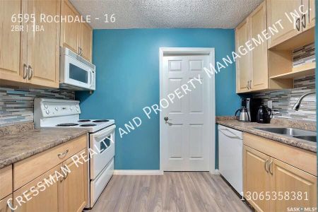 2 Bedroom 1 Bathroom Apartment in Sherwood-McCarthy - Photo 4