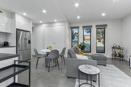 115 Perry Street, Fairfield VIC 3078 - Photo 2