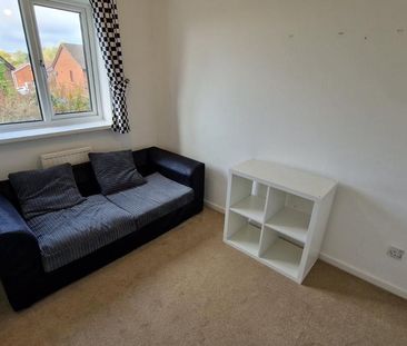 2 bedroom semi-detached house to rent - Photo 3