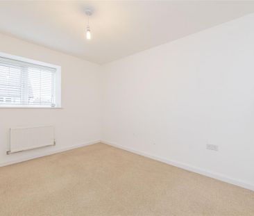 4 bed House To Let - Photo 5