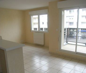 Location appartement t1 bis 2 pièces 37 m² à Rodez (12000) BOURRAN - Photo 2