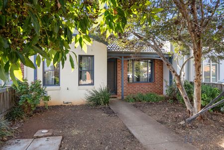 3 BEDROOM HOME, IN A GREAT LOCATION - Photo 4