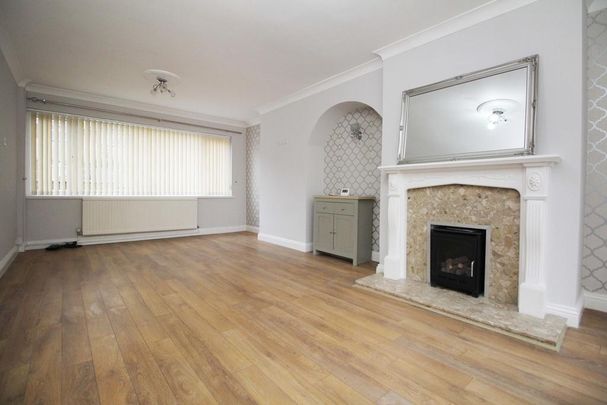 3 bedroom semi-detached house to rent - Photo 1