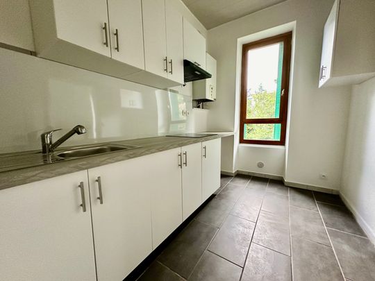 Location Appartement 2 pièces 56m² CHAMALIERES 63400 - Photo 1