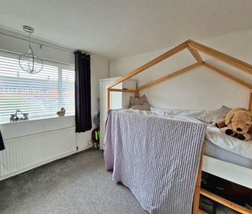 2 Bedroom End Terrace To Let - Photo 3