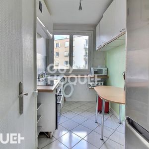 Location : appartement F5 (71 m²) à VILLEJUIF - Photo 2