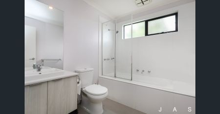 A Striking Modern Residence Designed for Effortless Living - Photo 5