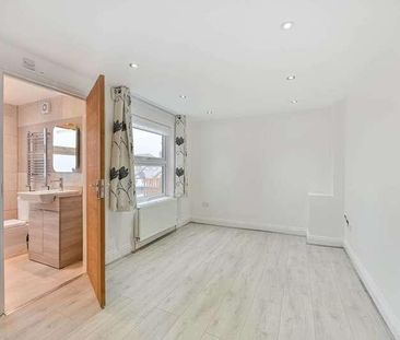 St Leonards Road, Mortlake, SW14 - Photo 3