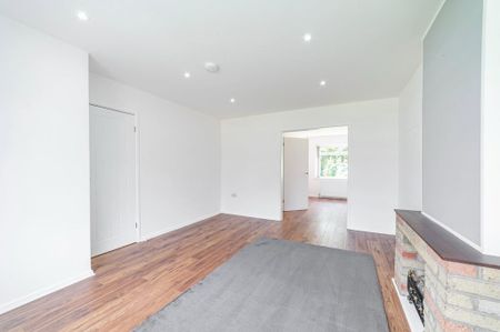 3 bedroom terraced house to rent - Photo 3
