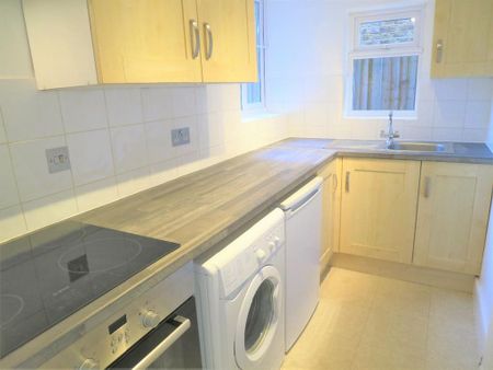 1 bedroom flat to rent - Photo 4