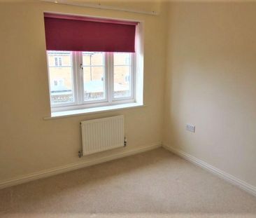 3 bedroom terraced house to rent - Photo 2