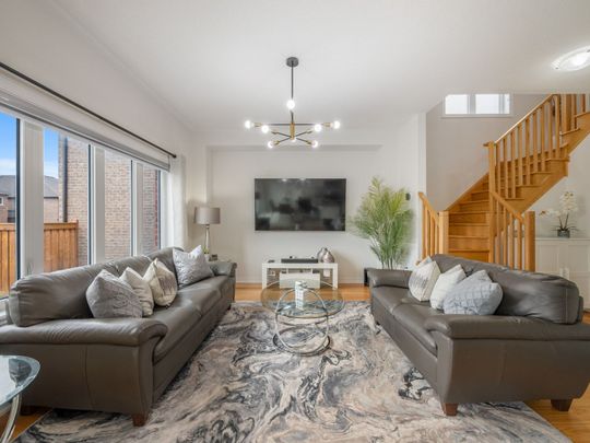 For Lease - 1226 Corby Way, Innisfil, Ontario - Photo 1