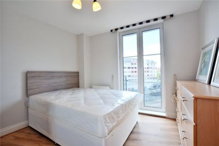 4 Palgrave Gardens, London, NW1 - Photo 4