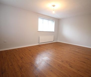 3 Bedroom Apartment - First Floor - Photo 3