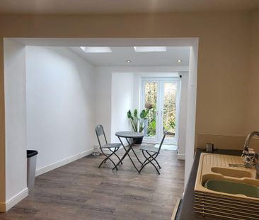 3 bedroom terraced house to rent - Photo 6