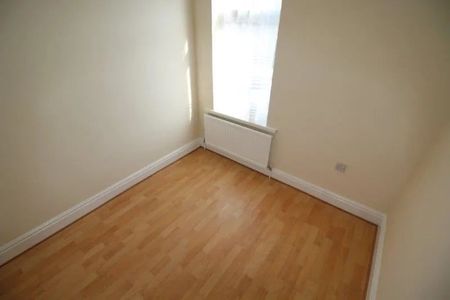 3 Bed Semi-Detached House, Hewitt Avenue, CV6 - Photo 4