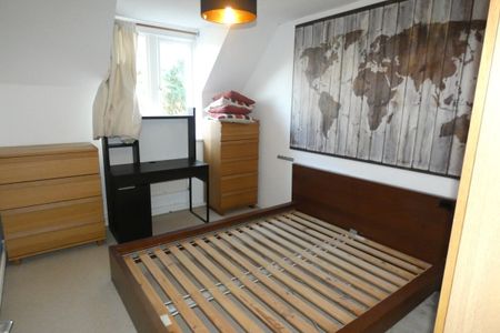 Newgate Close - Photo 3