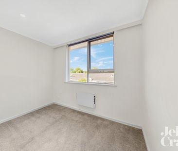 8/1216 Dandenong Road, Murrumbeena - Photo 3