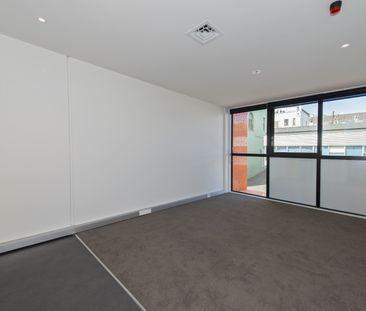 Studio at the Orange - Photo 5
