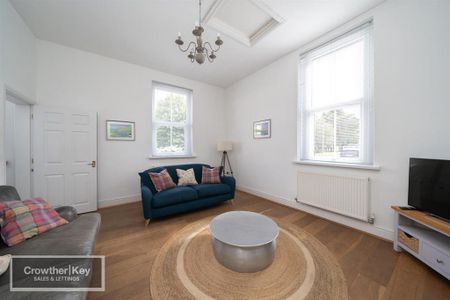 3 bedroom apartment to rent - Photo 2