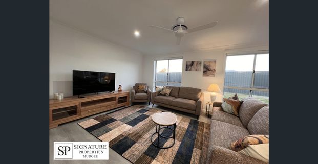 Fully Furnished & Move-In Ready - Photo 1