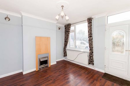 2 bedroom terraced house to rent - Photo 4