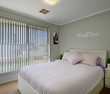 To register & apply for this property, please use this link: https:... - Photo 2