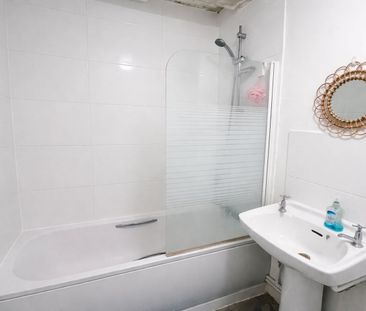 Room in a Shared Flat, Rolls Road, SE1 - Photo 6