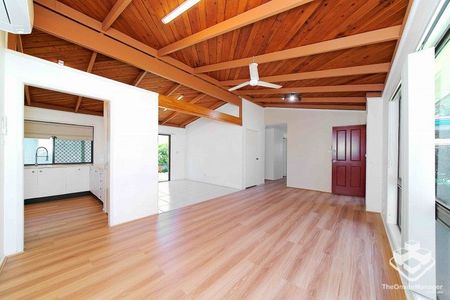 3 Bedroom family home is looking for happy family offering $500per week until Feb 2025 - Photo 3