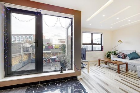 1 bedroom penthouse to rent - Photo 5