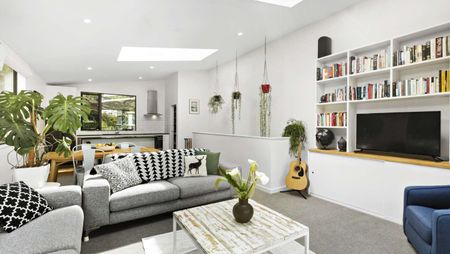 18 Oriental Terrace, Oriental Bay - Photo 2