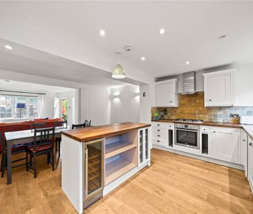 2 bedroom semi-detached house to rent - Photo 5