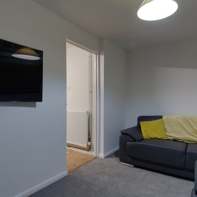 1 bedroom in a house share to rent - Photo 1