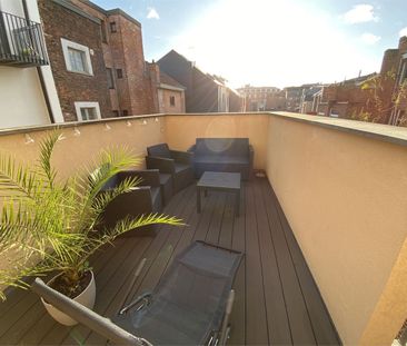 Gemeubeld appartement met zonnig terras en 1 slaapkamer in hartje L... - Photo 1