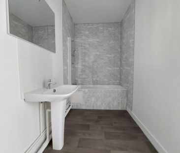 Location Appartement 2 pièces 55m² ELBEUF 76500 - Photo 5