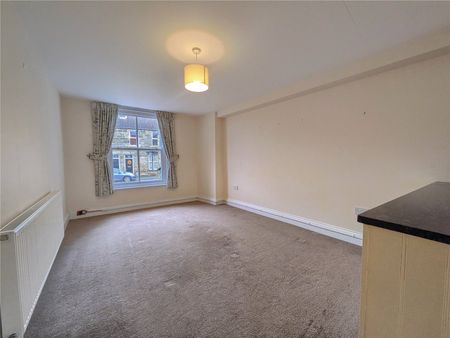 3 bed house to rent in High Street, Castleton, YO21 - Photo 3