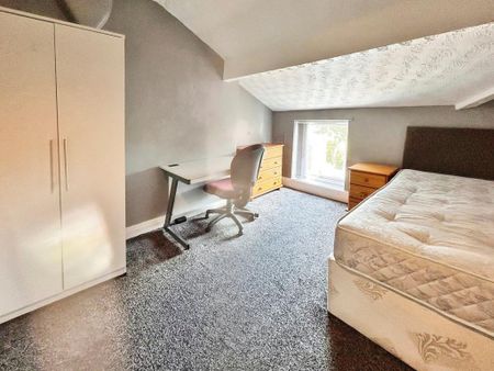 7 bedroom semi-detached house to rent - Photo 2