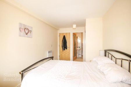 2 bedroom apartment to rent - Photo 3