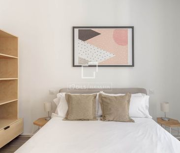 Excellent 1 Bedroom apartment for rent in Sol, Madrid - Photo 4